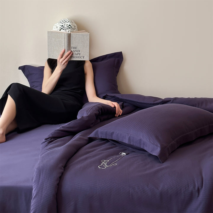 High-quality cotton satin bedding set with fine satin binding