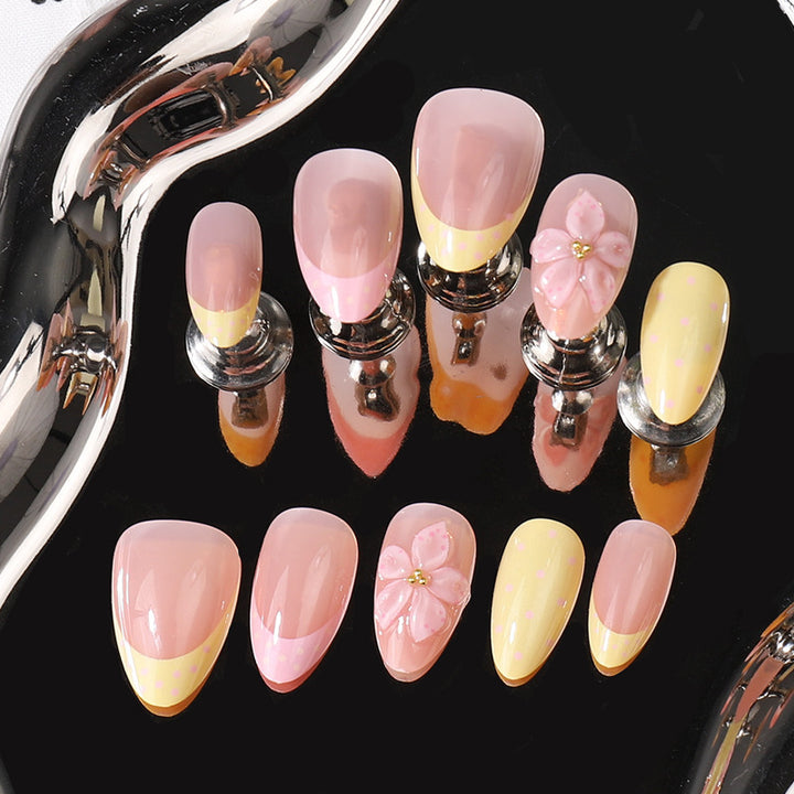 Floral Elegant Press-On Nail Set Kalsten