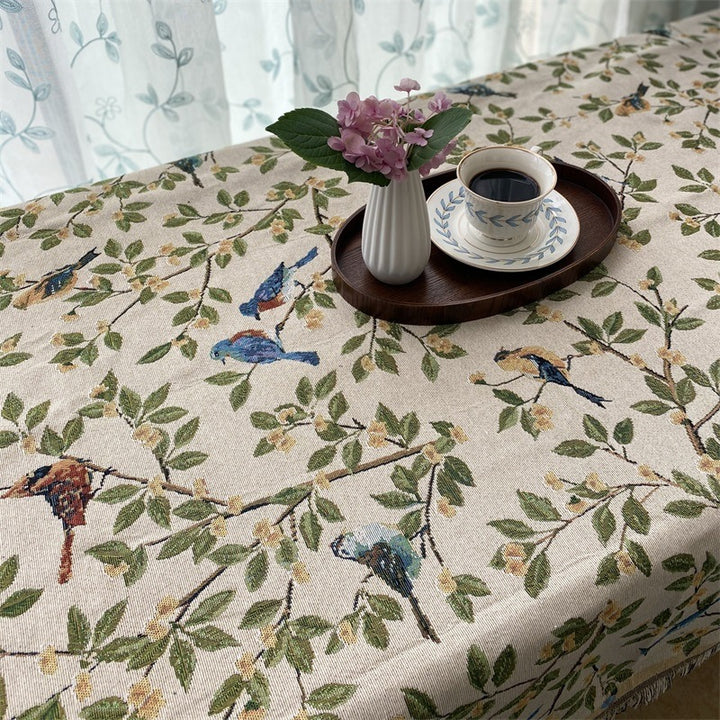 Artistic Floral Patterned Throw Blanket