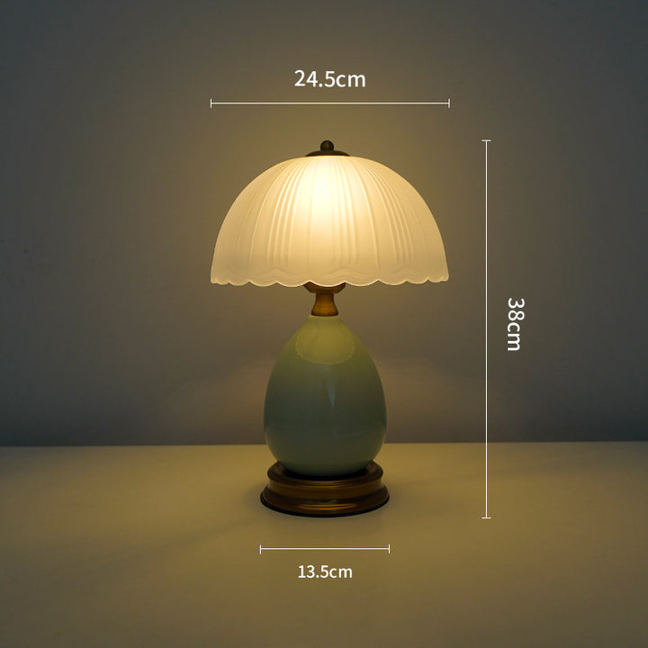 Elegant Vintage Table Lamp