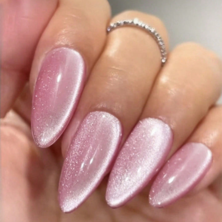 Shiny artificial nails with elegant ombre effect Kalsten