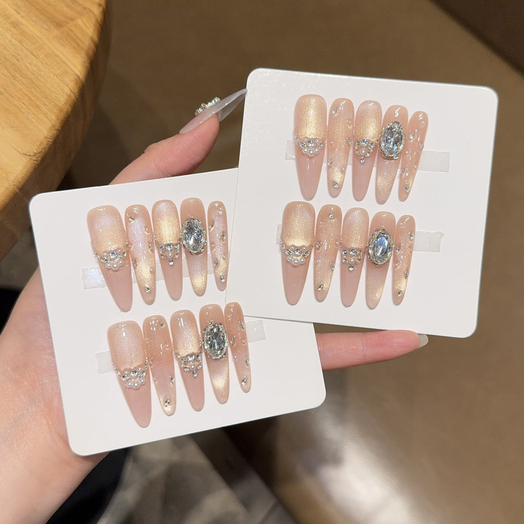 Artificial nails with glamorous design Kalsten