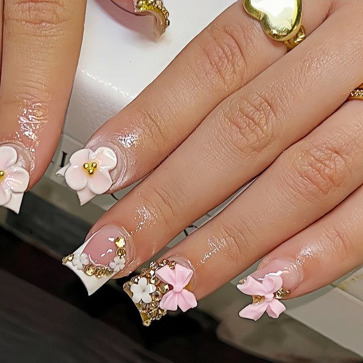 Floral Design Press-On Nails Kalsten