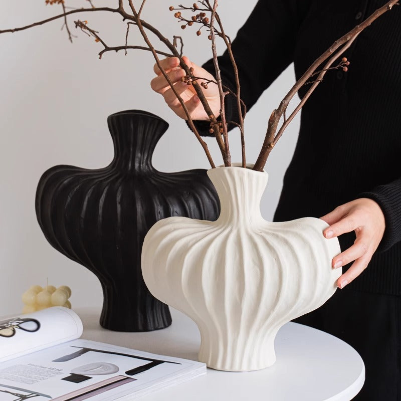 Stylish Ceramic Art Vase Kalsten