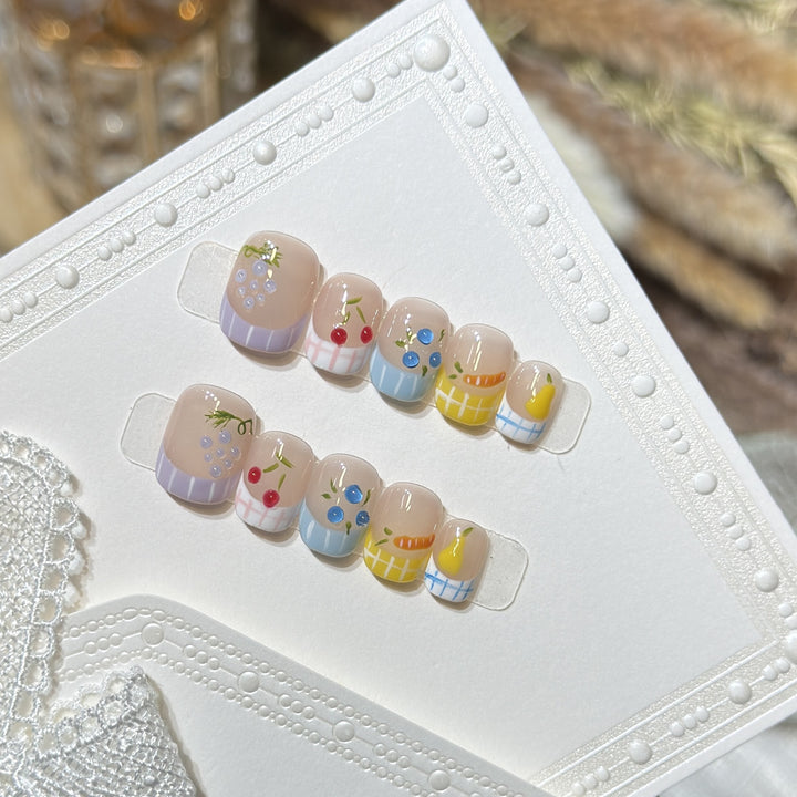 Artistic Fruit-Inspired Press-On Nail Set Kalsten