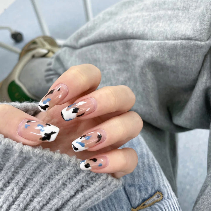 Artificial nail art with modern color pattern Kalsten