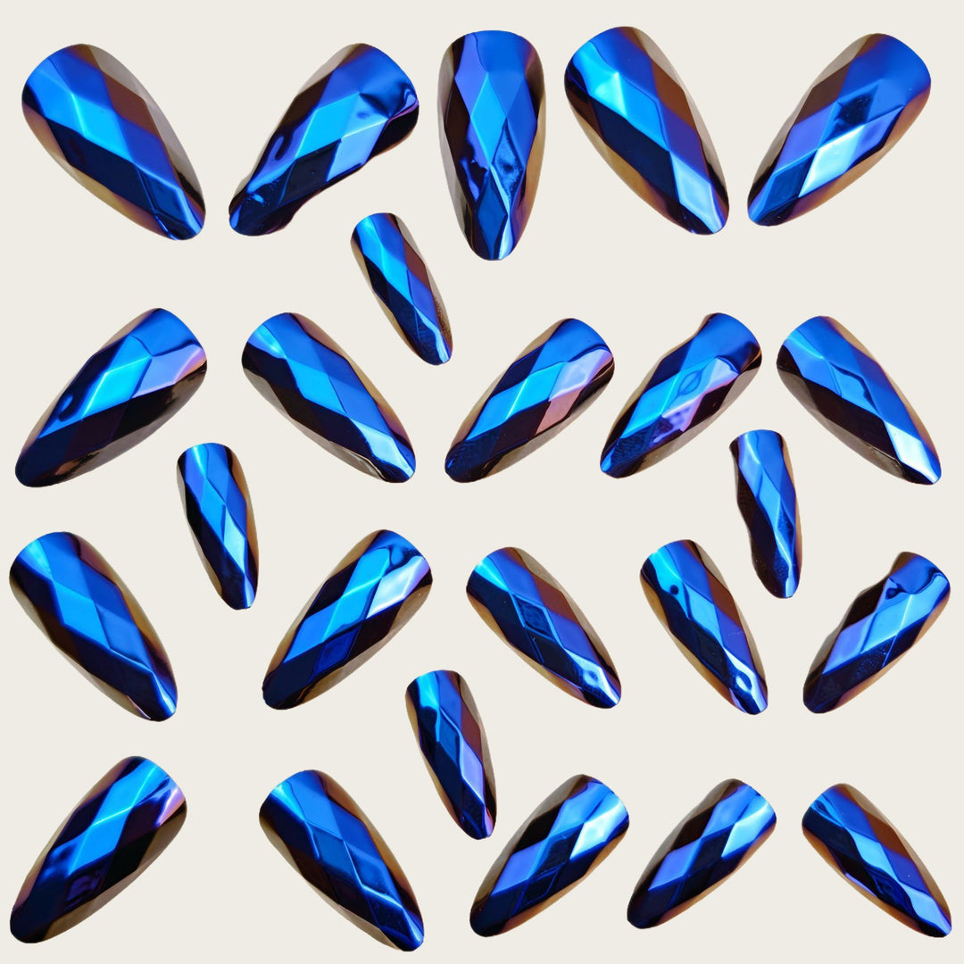 Artificial nails with faceted crystal design Kalsten