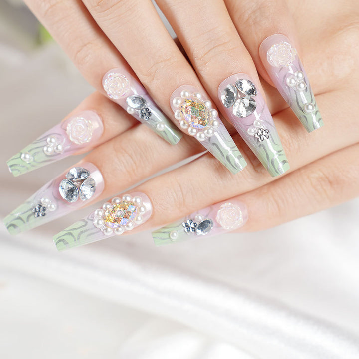 Premium Decorative Press-On Nail Art Set Kalsten