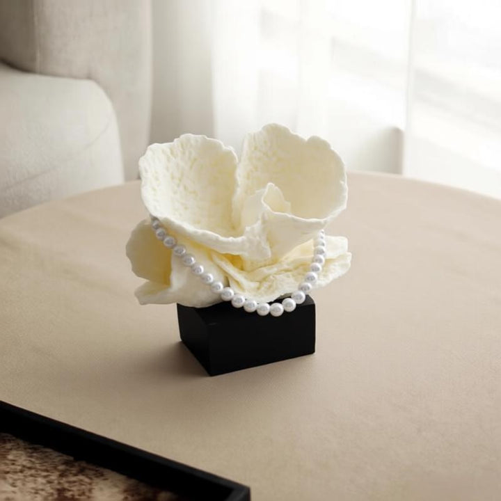 Artistic Floral Sculpture