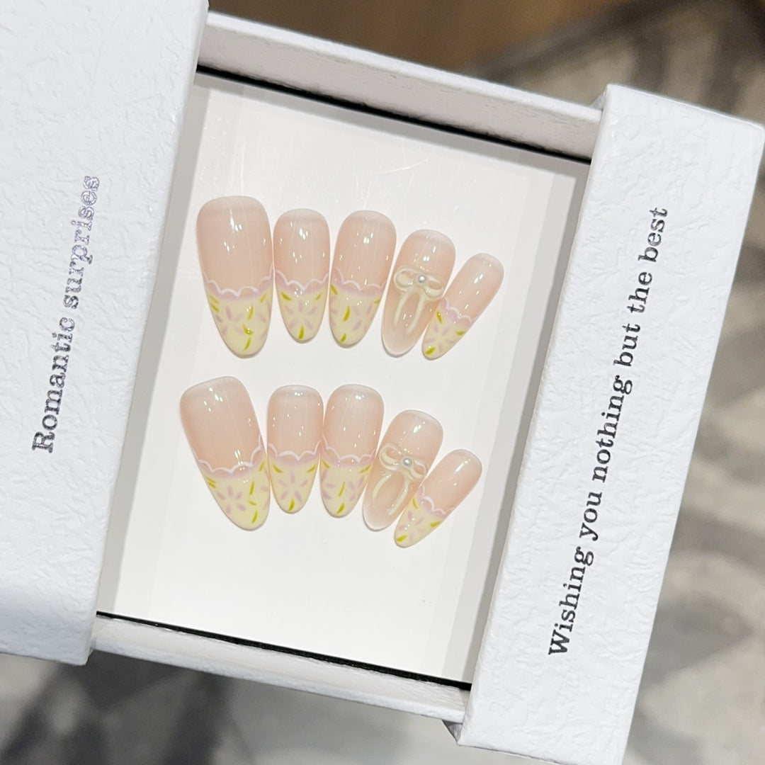 Artificial nails with romantic floral designs Kalsten