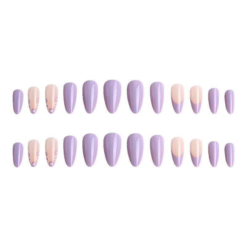 Elegant artificial nails with modern accents Kalsten