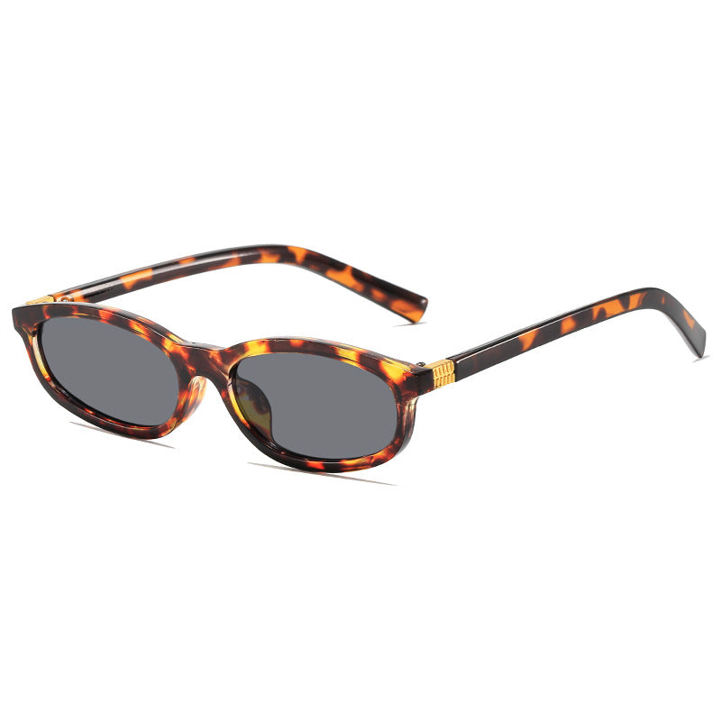 Elegant Vintage-Inspired Sunglasses Kalsten