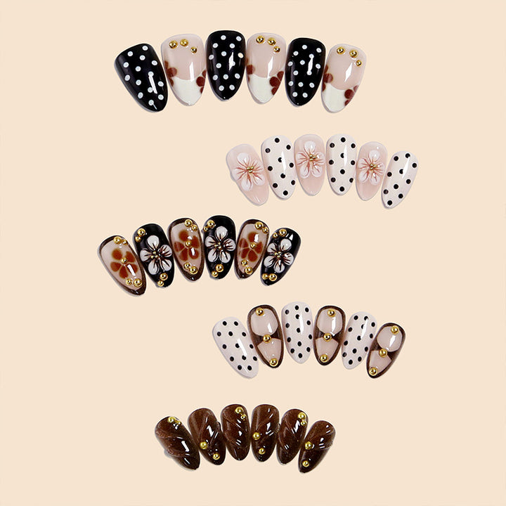 Artistic Nail Tips with Floral Designs Kalsten