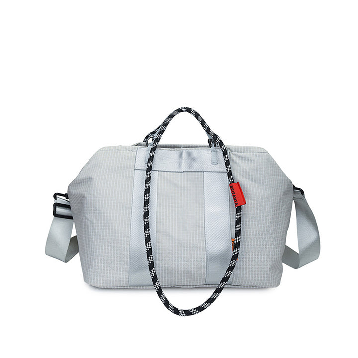 Stylish sports bag with adjustable shoulder strap Kalsten