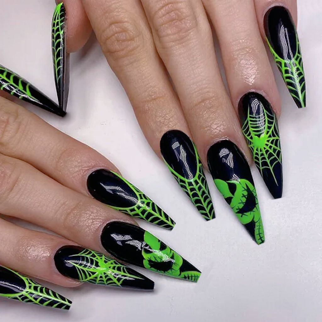 Halloween-Themed Stiletto Press-On Nail Art Kalsten