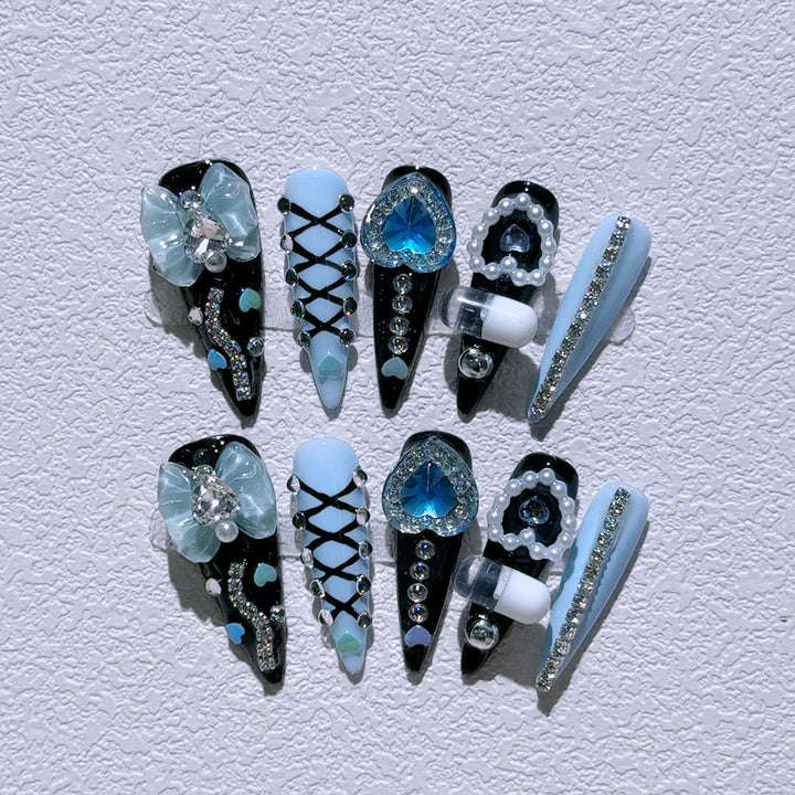 Glamorous Nail Art Extensions