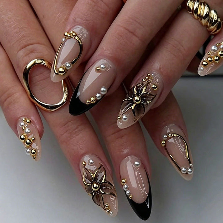 Artificial nail set with romantic accents Kalsten