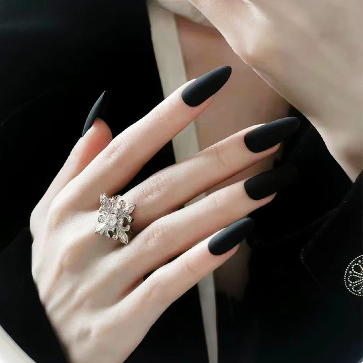 Decorative Nail Art Kalsten