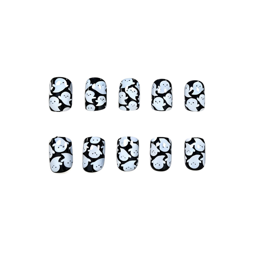 Halloween-Themed Ghost Design Nail Art Kalsten