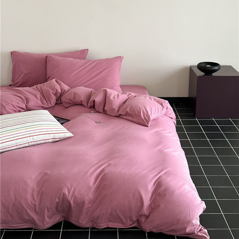 Minimalist Mako satin bedding set with extra-soft surface and easy-care weaving