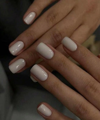 Glossy Pedicure Nail Art Kalsten