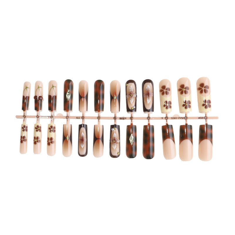 Floral Press-On Nail Set Kalsten