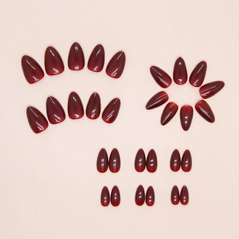 Artificial nail set with elegant pointed shapes Kalsten