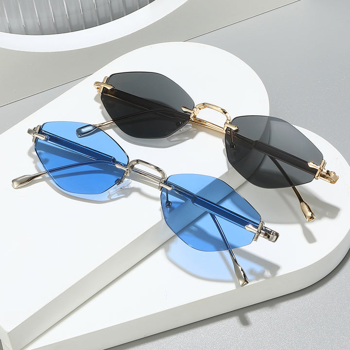 Chic Angular Cat-Eye Sunglasses Kalsten