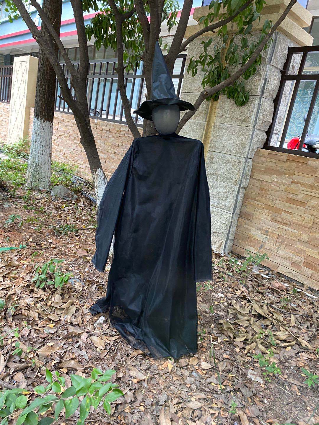 Animated Hanging Witch Decoration Kalsten