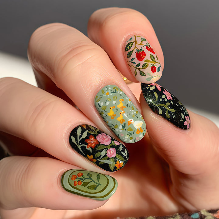 Seasonal Themed Press-On Nail Art Set Kalsten