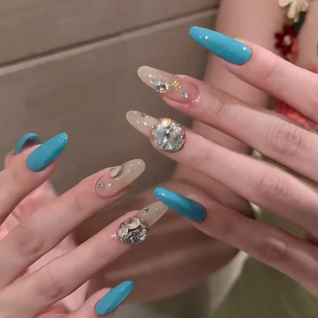 Luxurious Press-On Nail Art Enhancements Kalsten