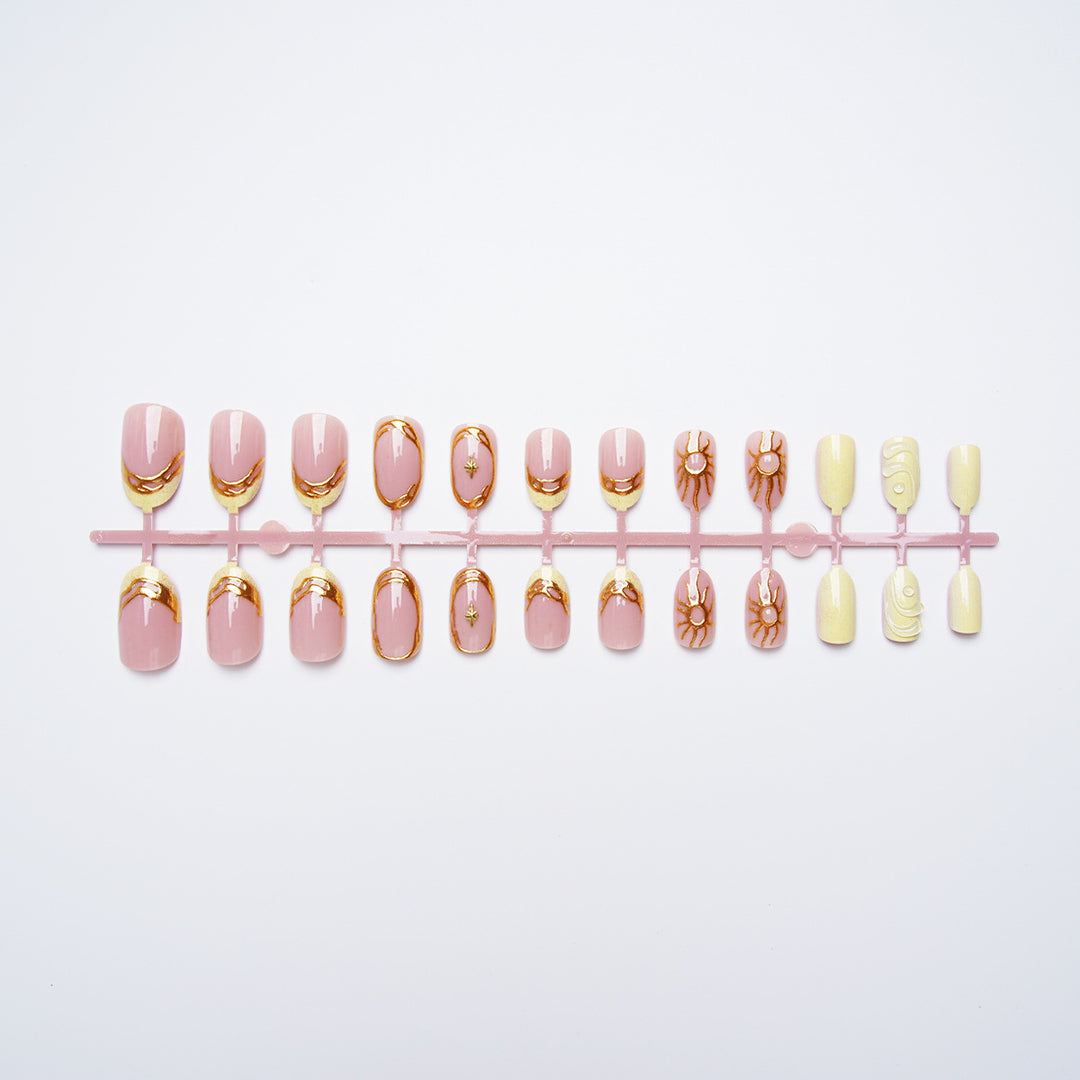 Elegant and Stylish Nail Set Kalsten