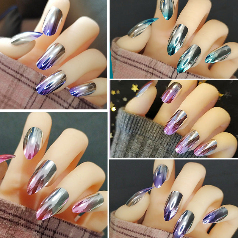 Creative artificial nails in modern gradient design Kalsten