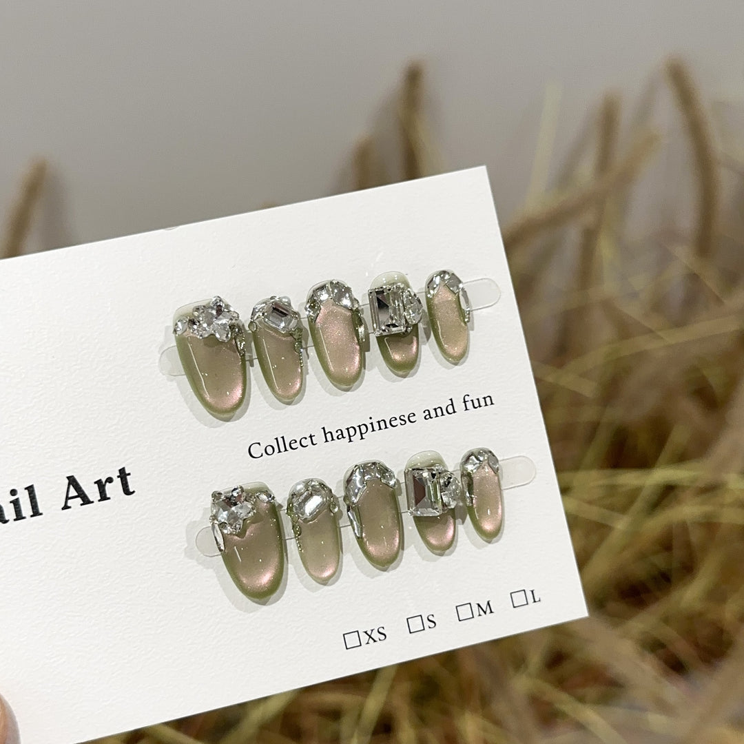 Glamorous Rhinestone-Studded Nail Art Set