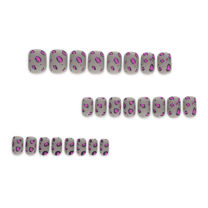 Artificial Nail Art with Leopard Pattern Kalsten
