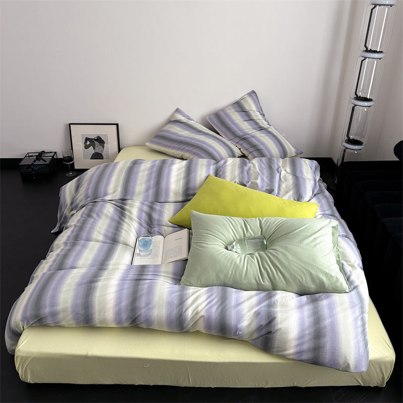 Breathable duvet cover and pillowcase set made of cotton percale with fine watercolor stripe texture