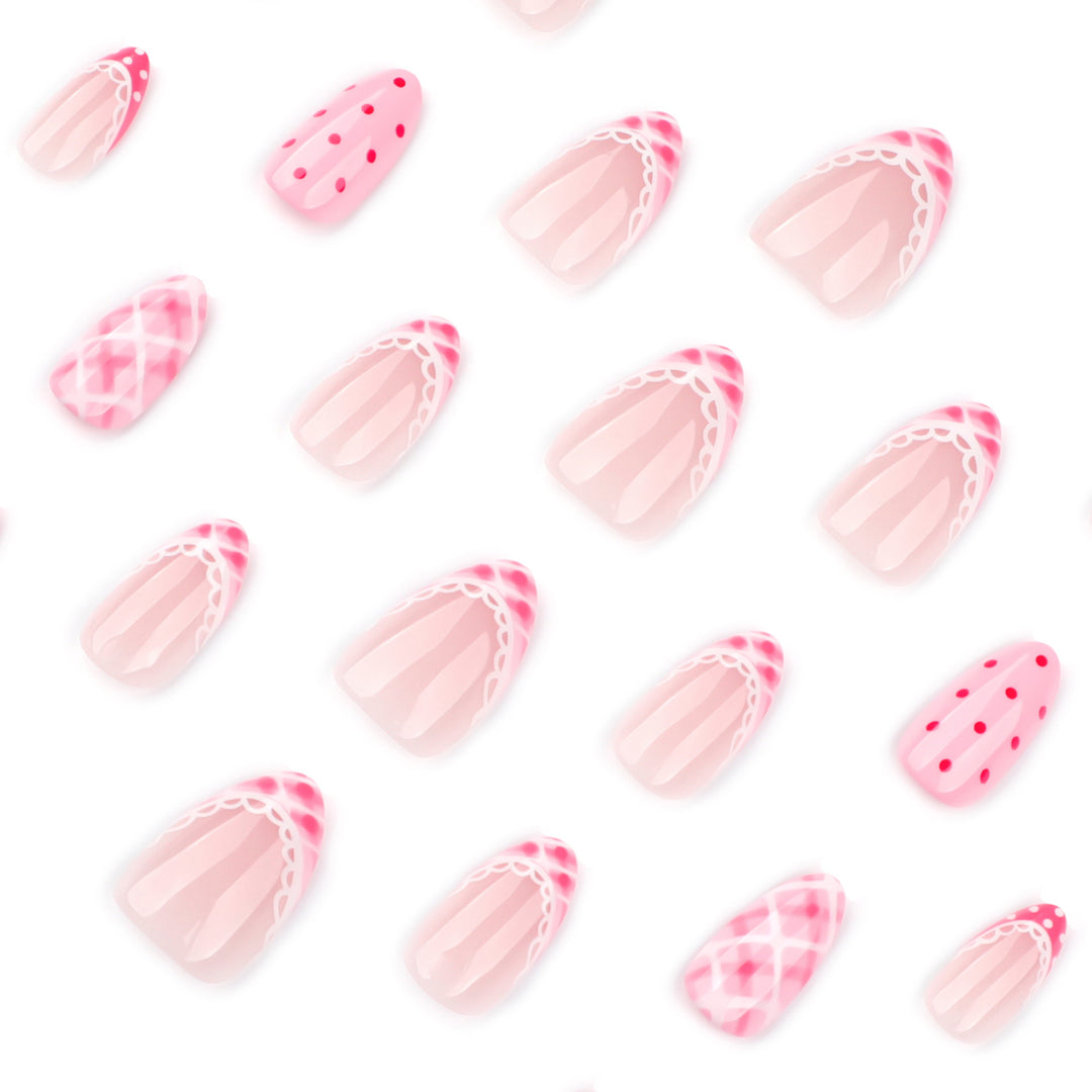Artistic nail extensions with elegant patterns Kalsten