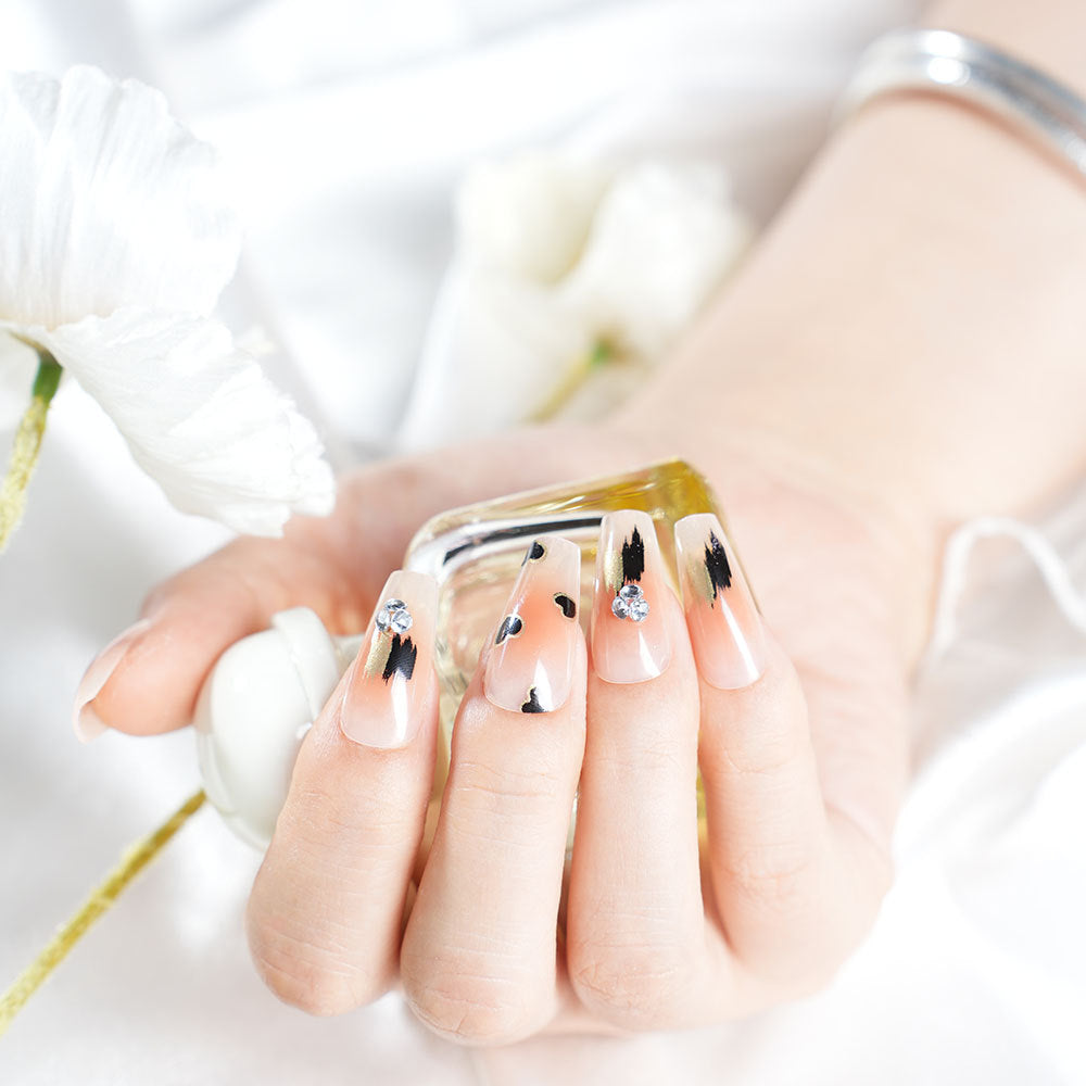Artistic Heart-Adorned Press-On Nail Set Kalsten
