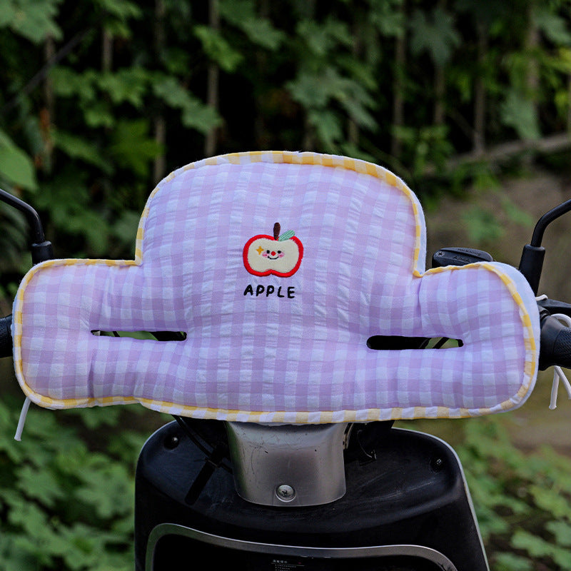 Plush handlebar warmers for scooters with cute cat design and grip slots
