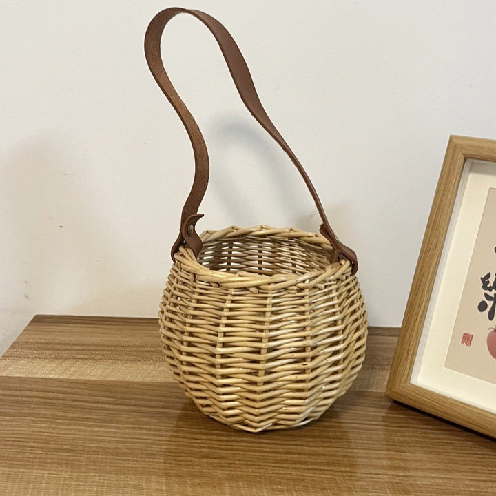 Ladies basket bag with tasteful leather handle Kalsten