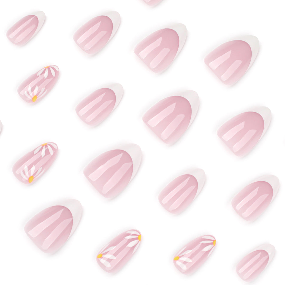 Elegant Nail Art with Floral Designs Kalsten