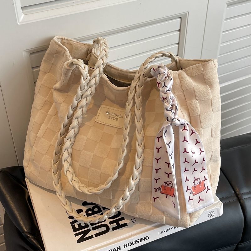 Woven Handcrafted Tote Kalsten