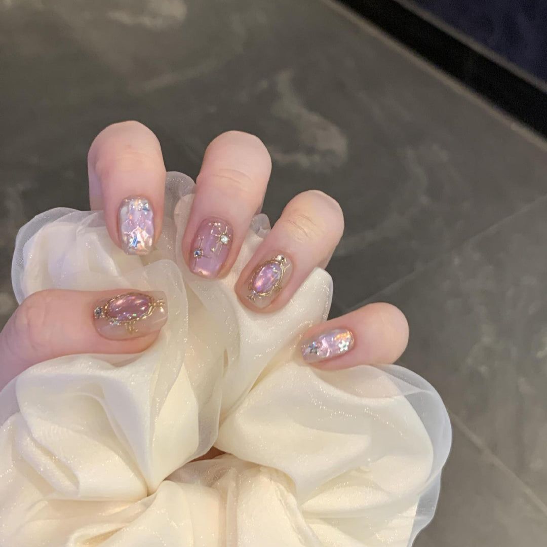 Glamorous nail art with glitter effect Kalsten