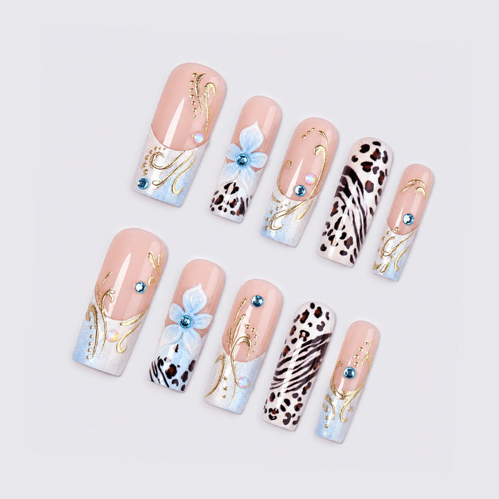 Glamorous artificial nail set with floral accents and glitter details Kalsten