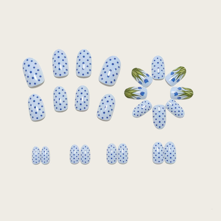Artificial Nails in the Stylish Blue Flower Design Kalsten