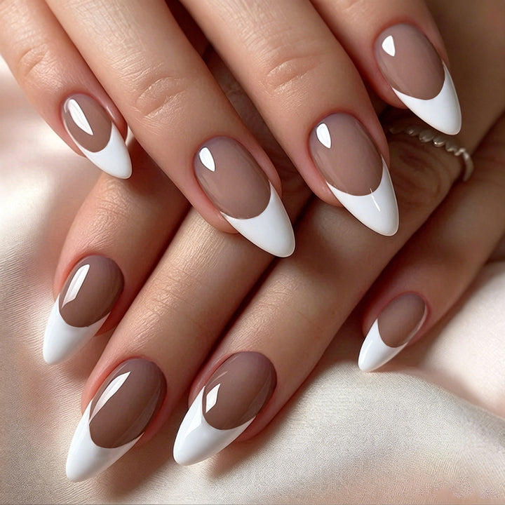Stylish artificial nails with elegant tips Kalsten