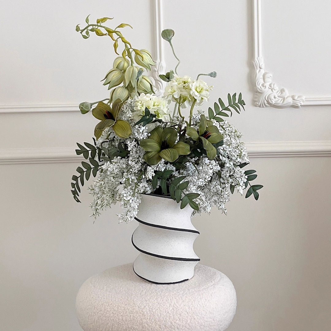 Lifelike Floral Bouquet Arrangement