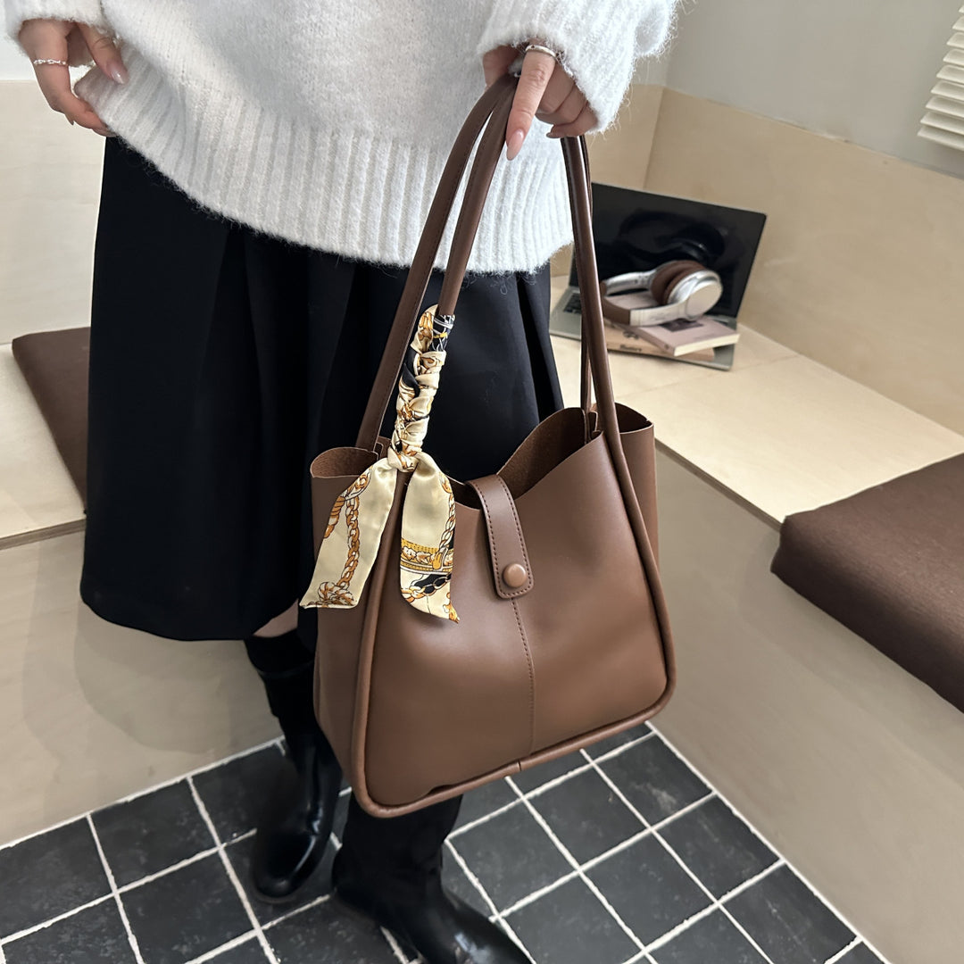 Elegant Minimalist Handbag
