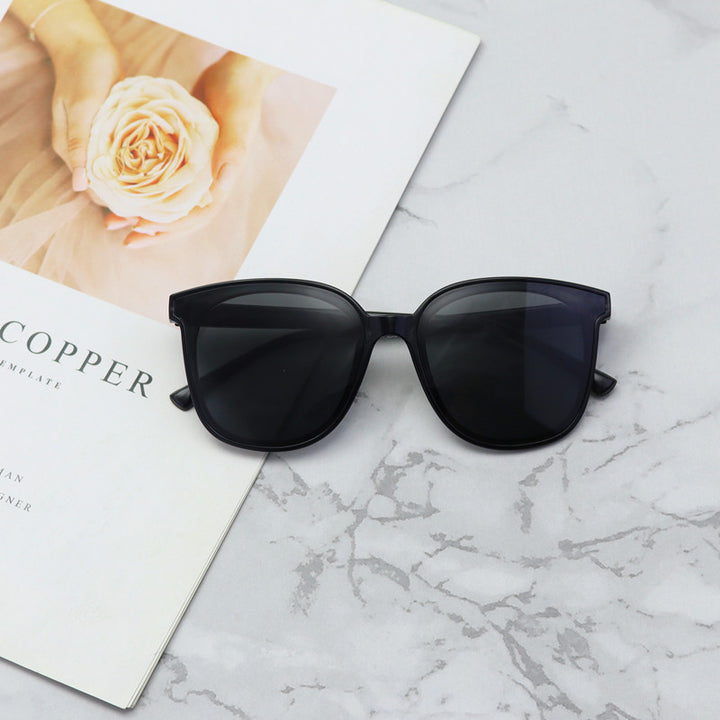 Contemporary Square Frame Sunglasses Kalsten