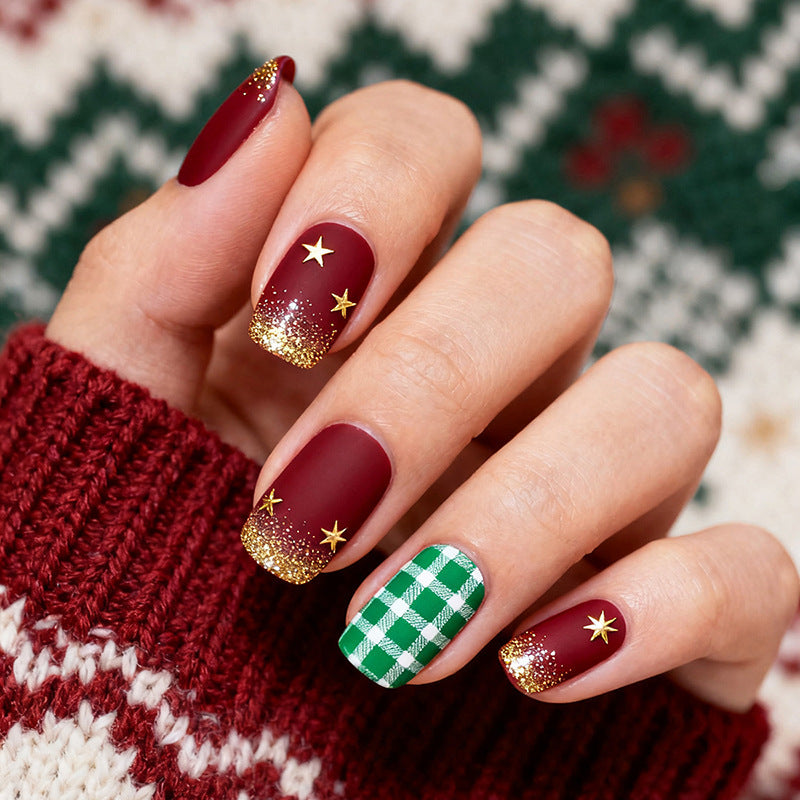Artificial nail set with festive Christmas design and glamorous accents Kalsten